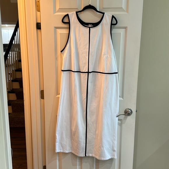 Eloquii Dresses & Skirts - NWT Eloquii Dress